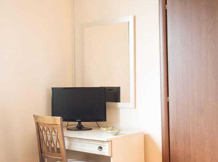 Bed And Breakfast Piano Del Re