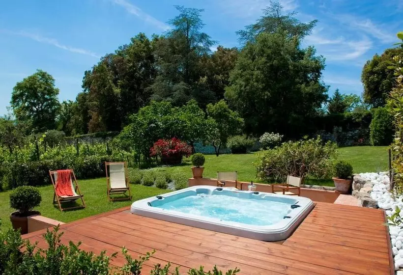 Maaseutuhotelli Agriturismo La Chiusa Di Nanni