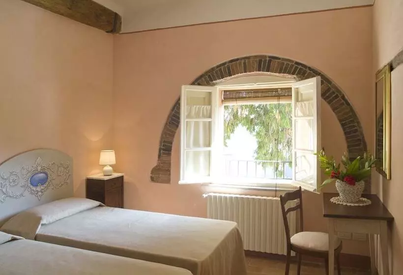 Maaseutuhotelli Agriturismo La Chiusa Di Nanni