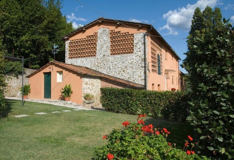 هتل روستایی Agriturismo La Chiusa Di Nanni