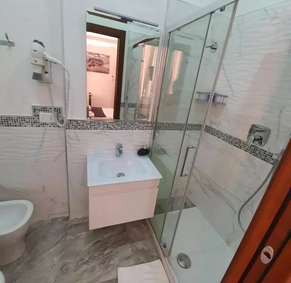 پانسیون Ari Guest House