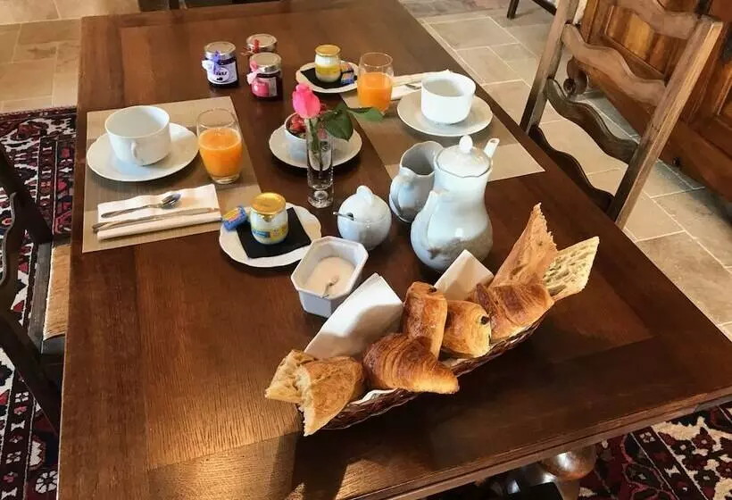 ペンション Domaine De Chalamard   Chambres D Hôtes