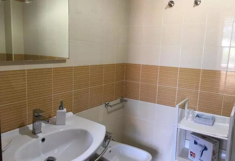 Aamiaismajoitus (B&B) 60quattro Bedrooms