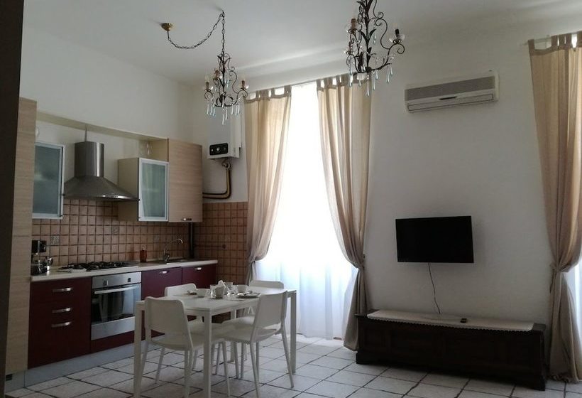 تختخواب و صبحانه Appartamenti Il Viandante