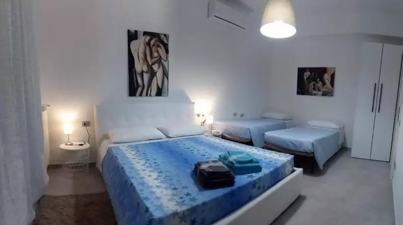 تختخواب و صبحانه Casa Dell Artista 2