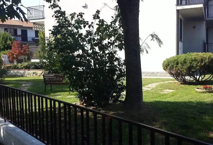 تختخواب و صبحانه Country Sunshine