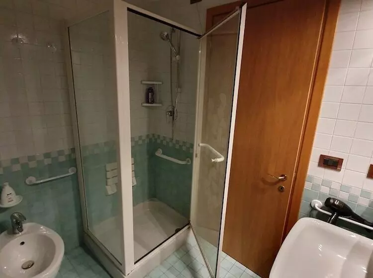 تختخواب و صبحانه Daddyrooms