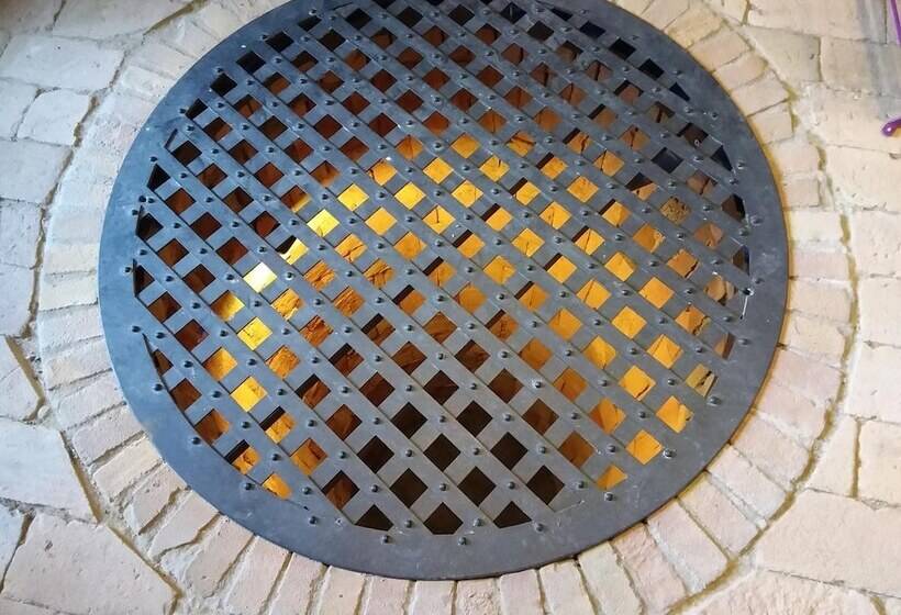 مبيت وإفطار Monpoupon