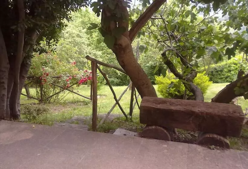 ベッドアンドブレックファースト Monpoupon