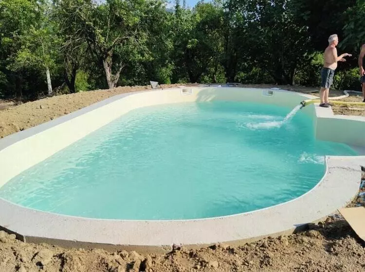 ベッドアンドブレックファースト Monpoupon