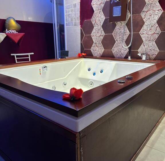 تختخواب و صبحانه Primo