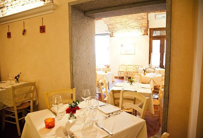هتل Osteria Senza Fretta Affittacamere