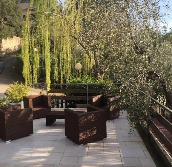 בית מלון כפרי Agriturismo Fara Del Falco