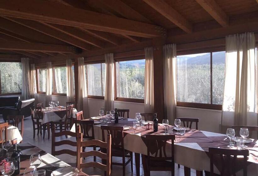 בית מלון כפרי Agriturismo Fara Del Falco