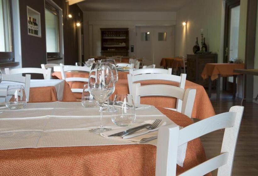 בית מלון כפרי Cascina Il Faggio