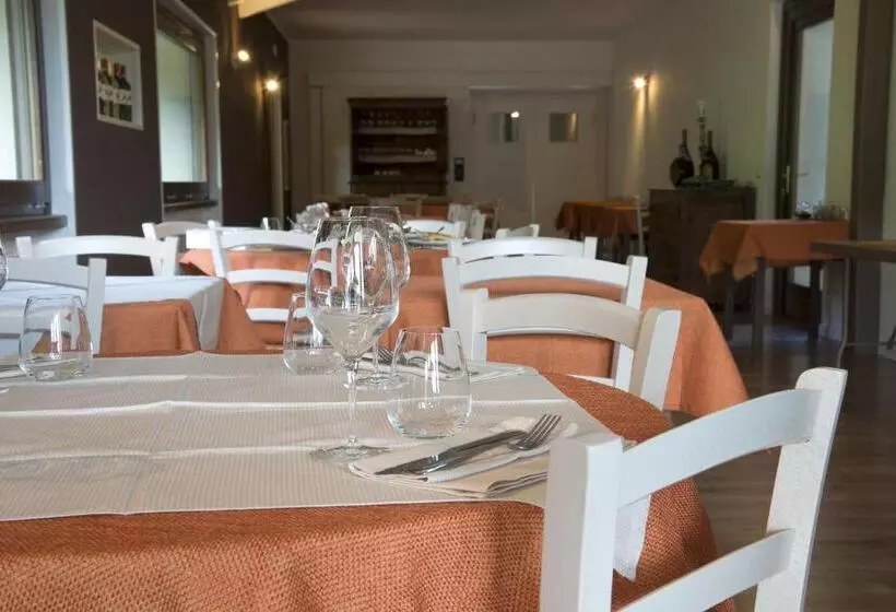 Maaseutuhotelli Cascina Il Faggio