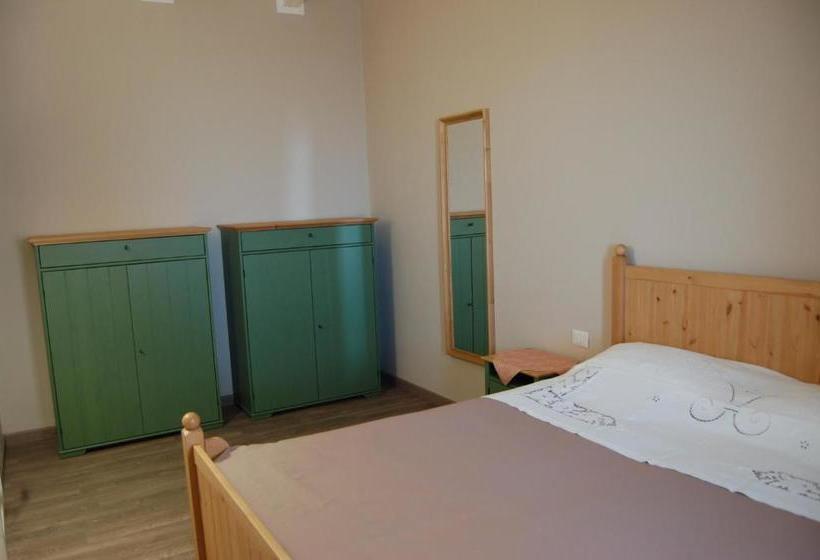 ペンション B&b Castagneto