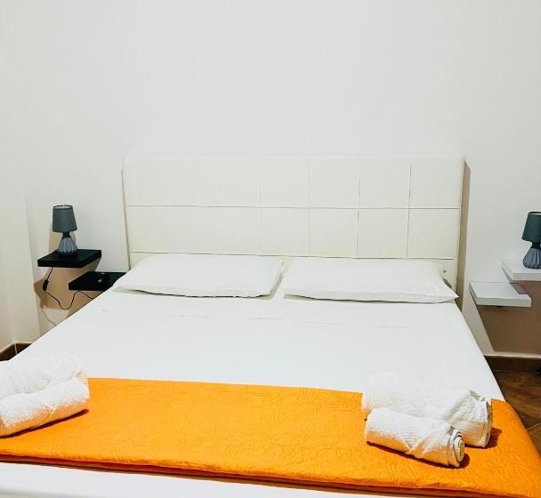 פנסיון Corte La Rosa