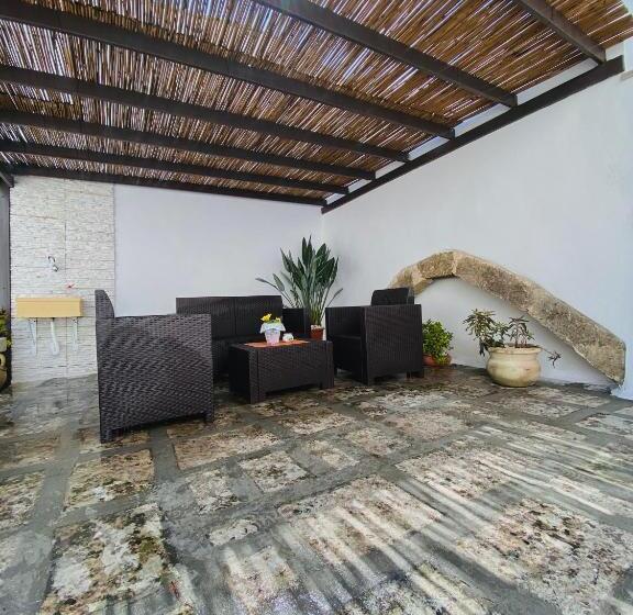 פנסיון Corte La Rosa