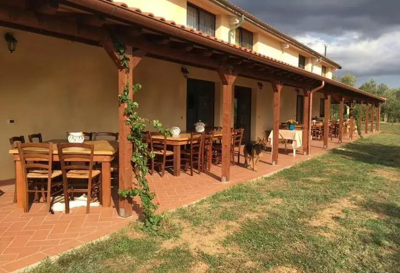 田舎風ホテル Agriturismo Il Nazareno