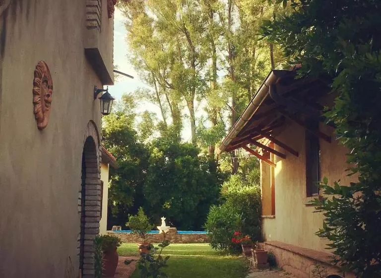 田舎風ホテル Agriturismo Il Nazareno