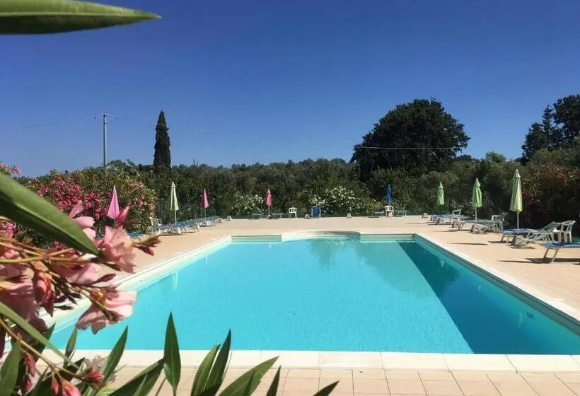 田舎風ホテル Agriturismo Il Nazareno