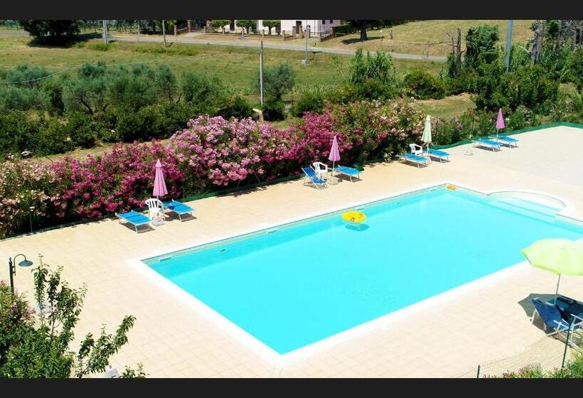 교외 호텔 Agriturismo Il Nazareno