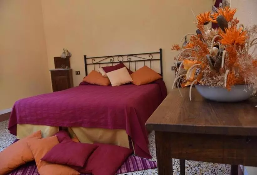 Maaseutuhotelli Agriturismo Le Casaline