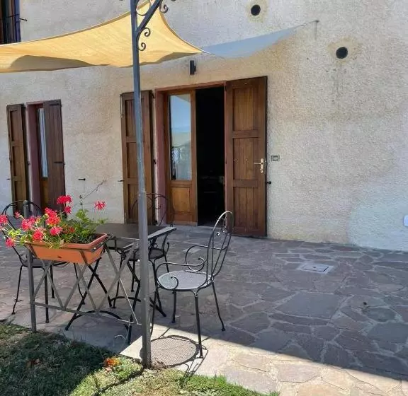 Maaseutuhotelli Agriturismo Le Casaline