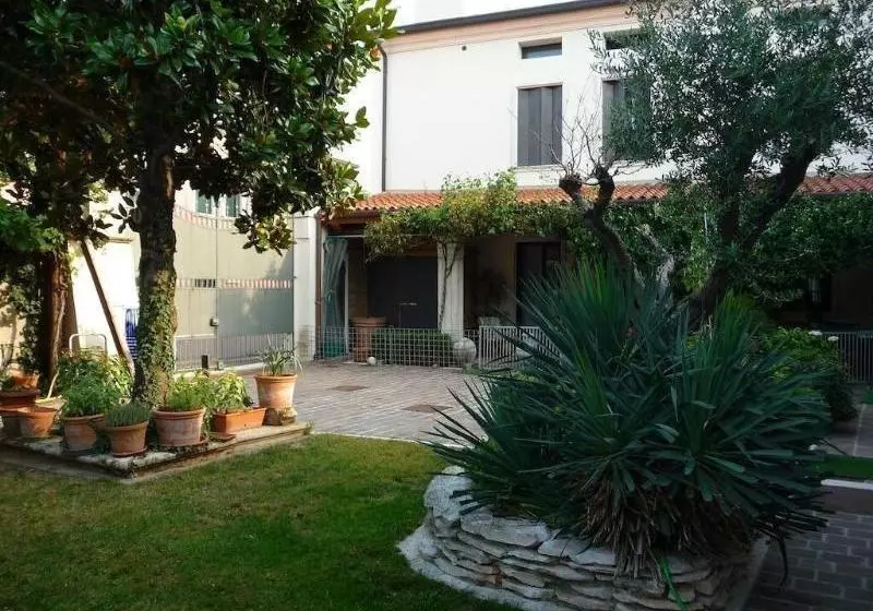 پانسیون Casa Stefy