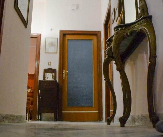 ペンション Le Stanze Di Ginevra S. Maria A Vico