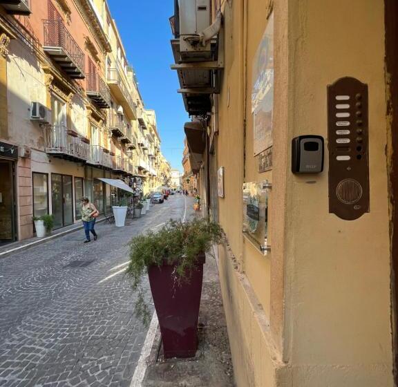 Bed and Breakfast Calua Experience View