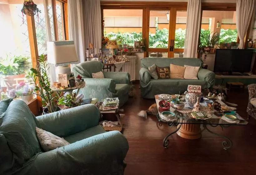 Aamiaismajoitus (B&B) Villa Il Noce