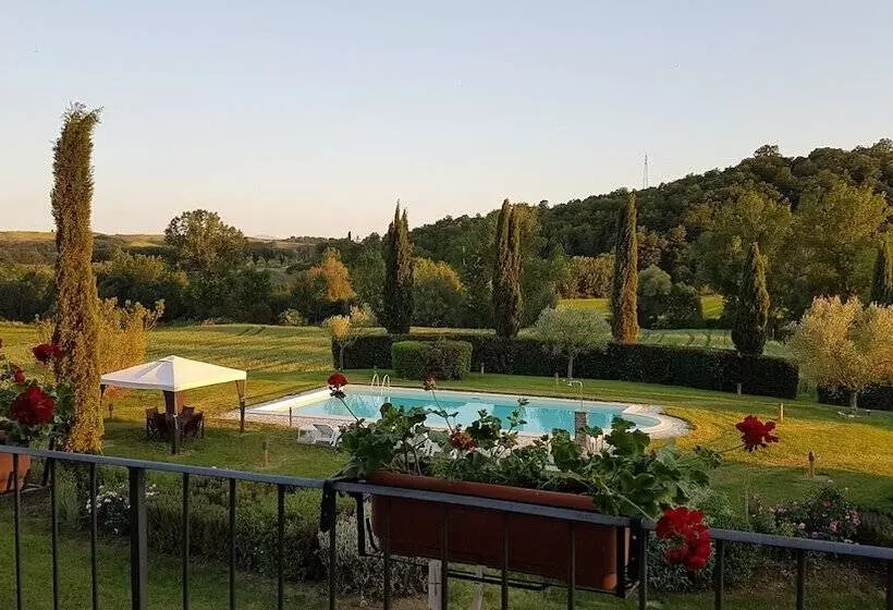 田舎風ホテル Agriturismo Il Poderino