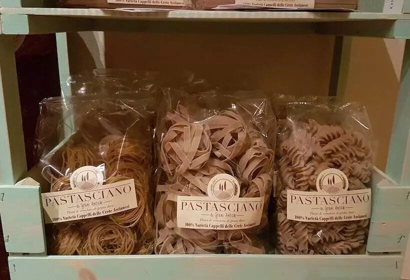 田舎風ホテル Agriturismo Il Poderino