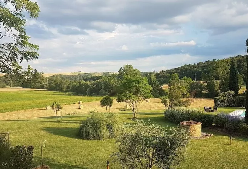 田舎風ホテル Agriturismo Il Poderino