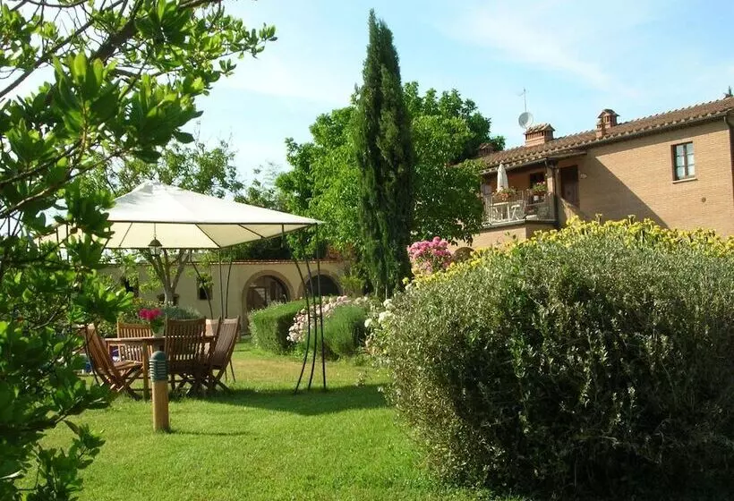 田舎風ホテル Agriturismo Il Poderino