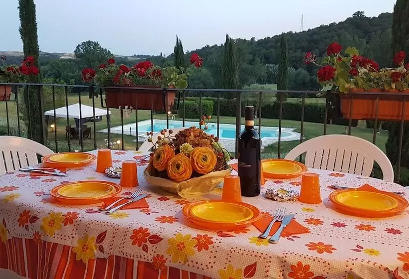 田舎風ホテル Agriturismo Il Poderino