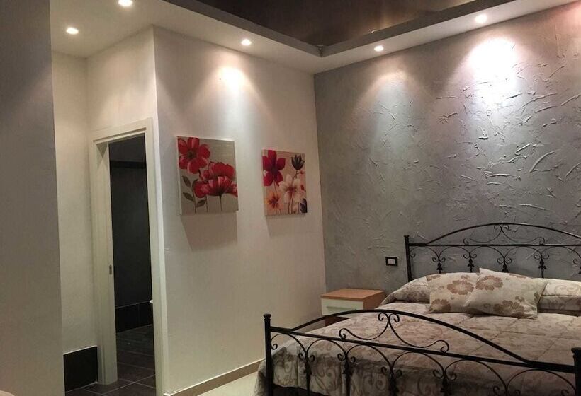 Хостел Sax Palazzo Sarro