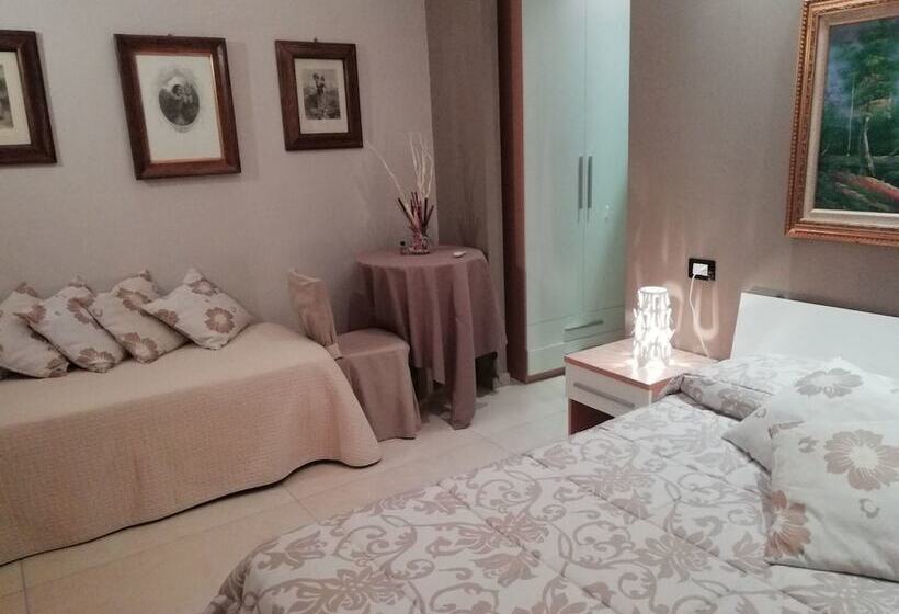 Хостел Sax Palazzo Sarro