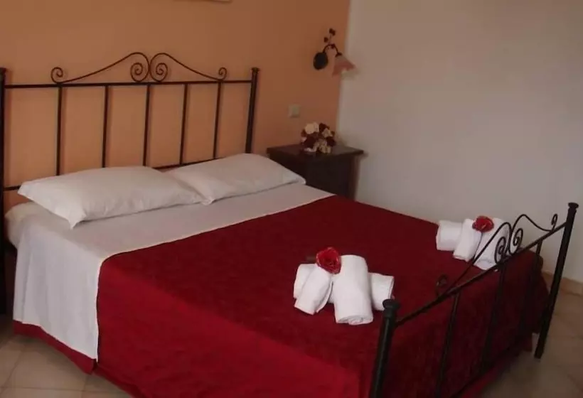 田舎風ホテル Agriturismo Terra Dei Profumi