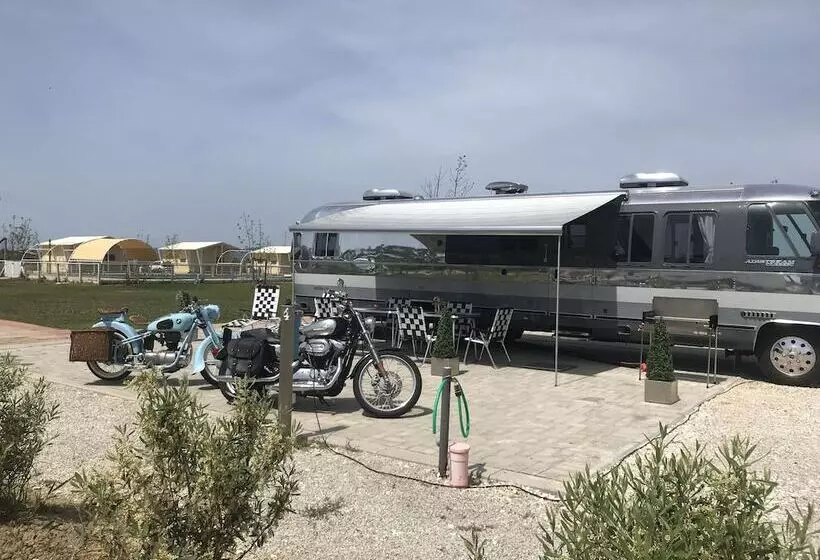 ホテル Vento Etrusco   Camping