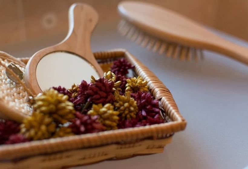 تختخواب و صبحانه Civico 44