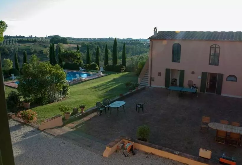 Maaseutuhotelli Agriturismo La Colombaia