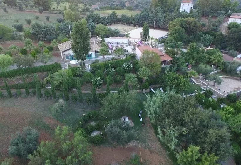 Maaseutuhotelli Agriturismo Terranova