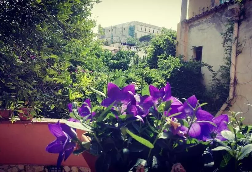 Santa Lucia B&b