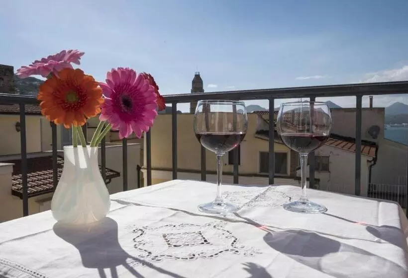 Santa Lucia B&b