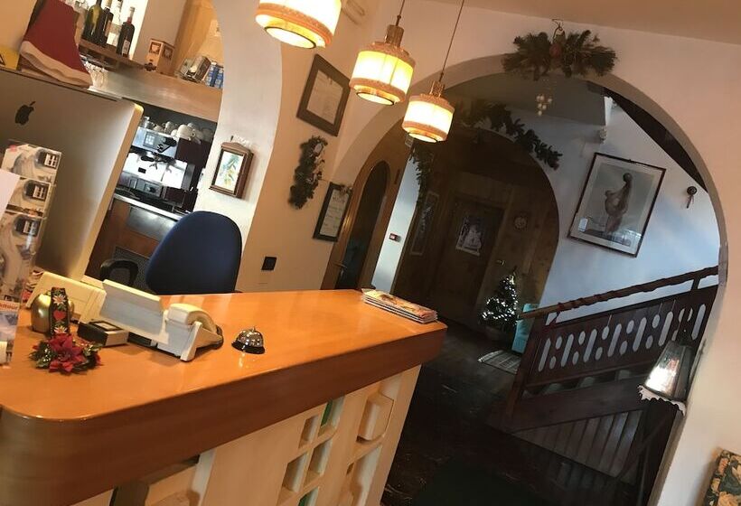 בית מלון כפרי Monti Pallidi