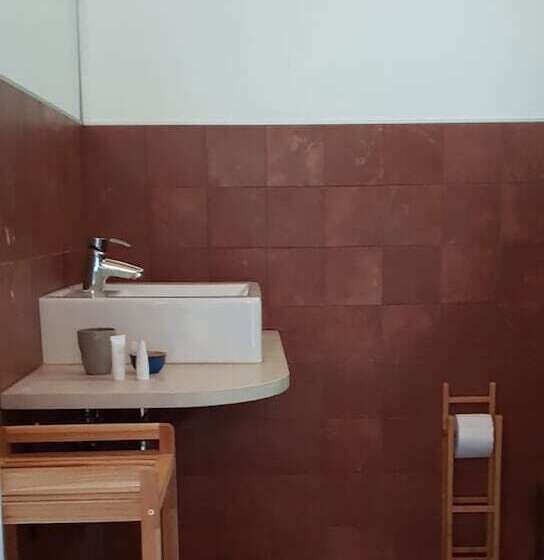 בית מלון כפרי Olivandro