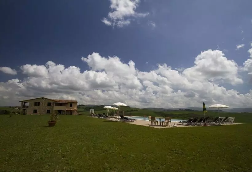 田舎風ホテル Agriturismo Panieracci